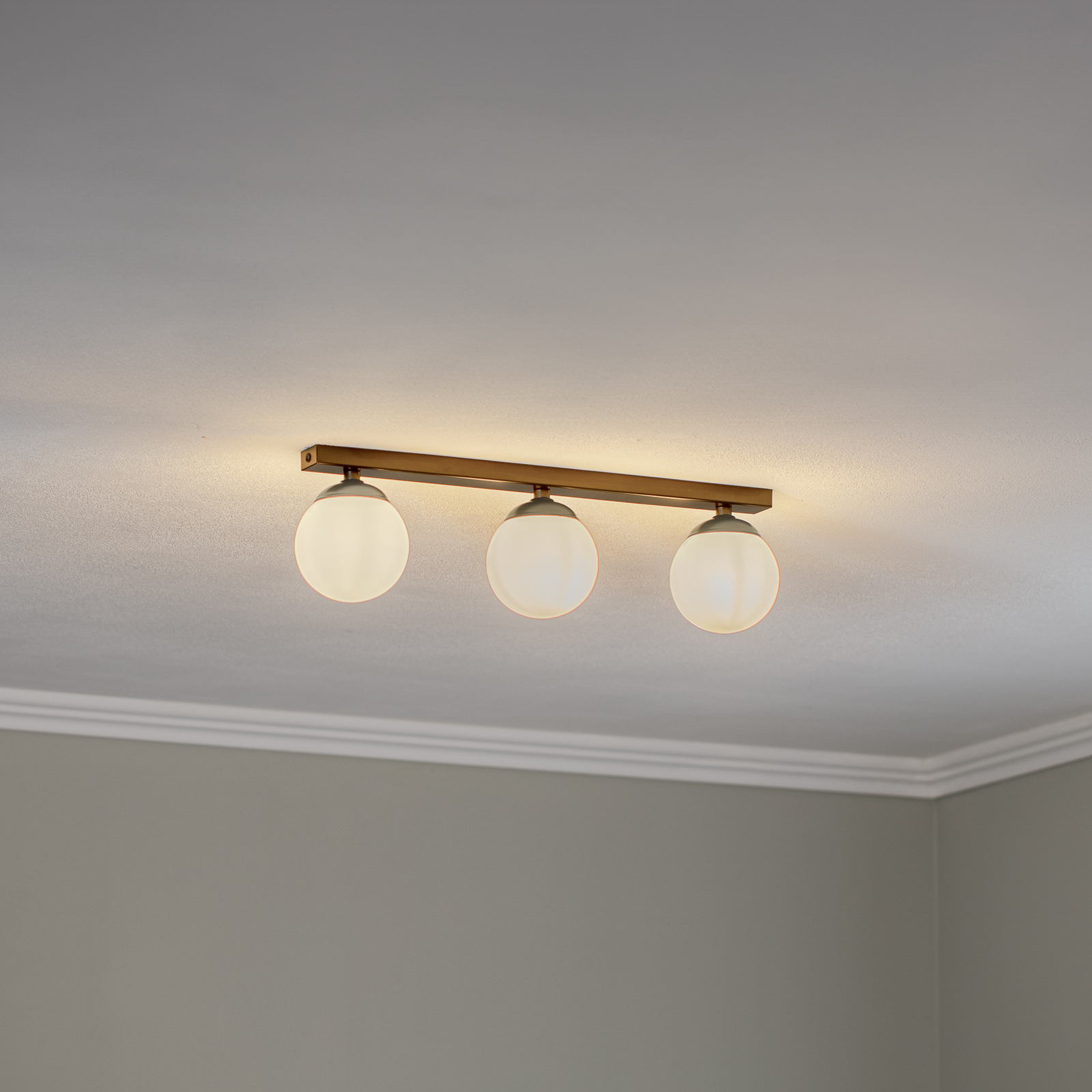 Plafondlamp Fatis opaalglas/zwart 3-lamps lang